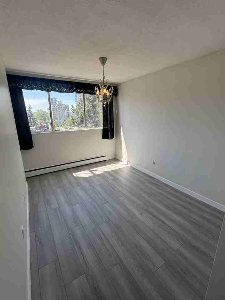 Bute St & Pendrell St #604 - Photo 4 of 13