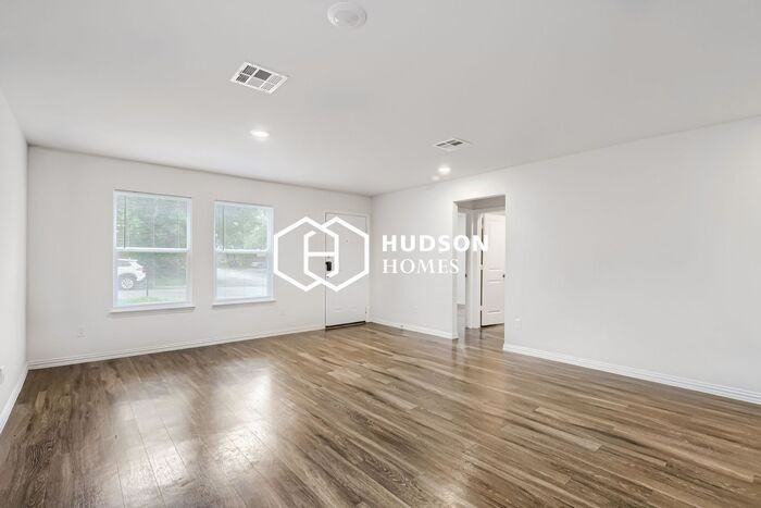 518 S Knob St #B - Photo 4 of 16