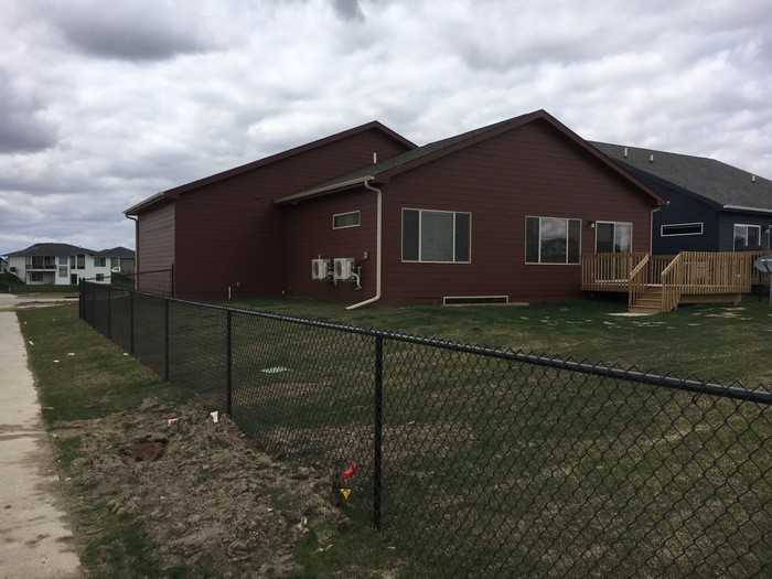1851 Ne Little Beaver Dr - Photo 3 of 32