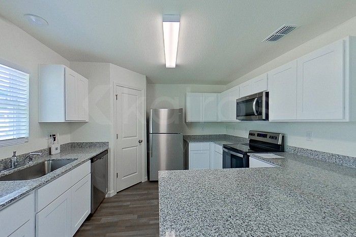 21262 Quesada Ave - Photo 7 of 23