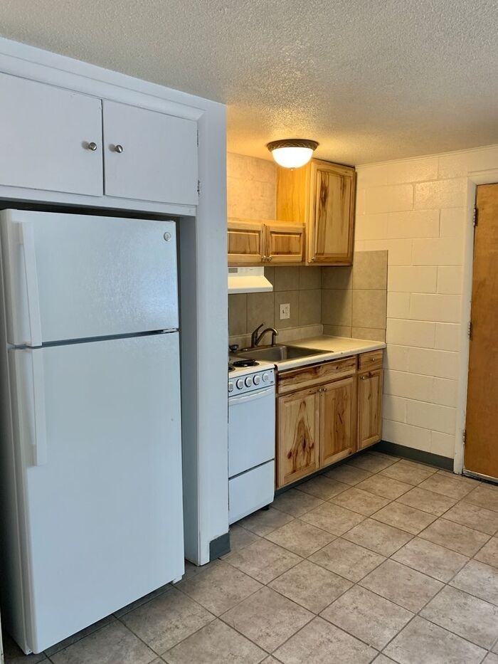 1739 7th Ave #2 - Photo 4 of 11