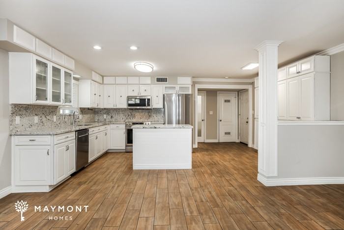 525 E Geneva Dr - Photo 6 of 15