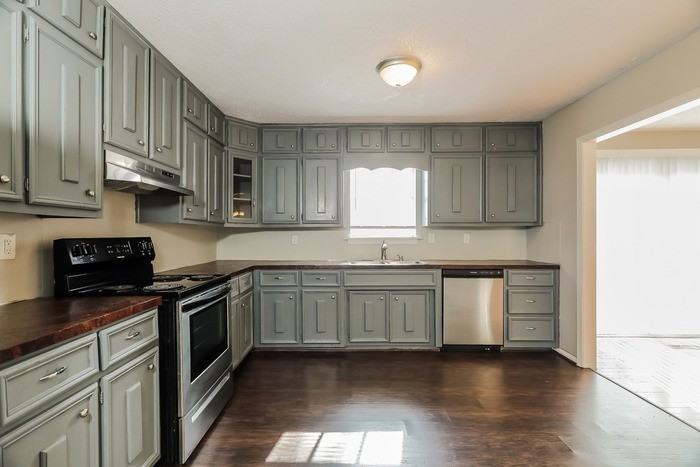 345 Saint John Rd Nw - Photo 7 of 12