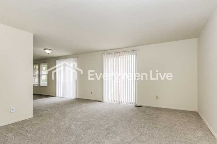 5648 Troy Villa Blvd - Photo 3 of 15