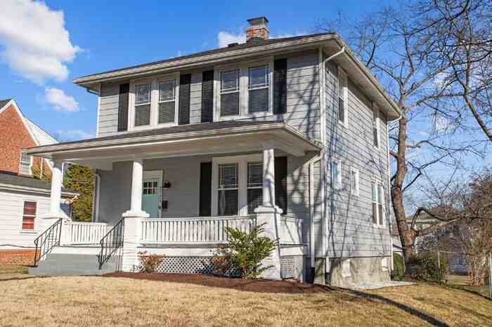 2701 Northumberland Ave - Photo 3 of 50
