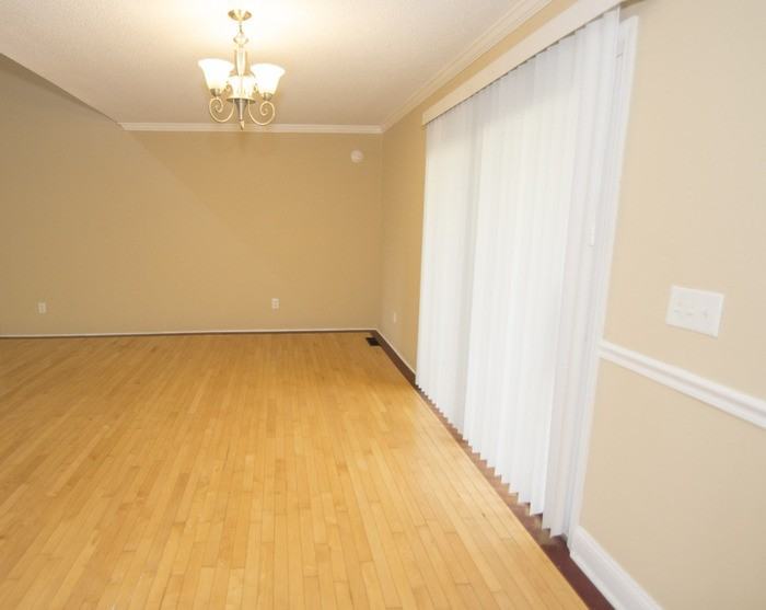 286 Woodwinds Dr - Photo 3 of 8