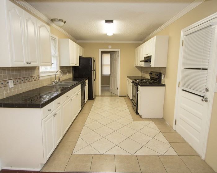 286 Woodwinds Dr - Photo 4 of 8