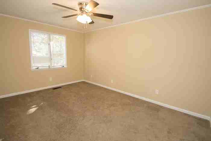 286 Woodwinds Dr - Photo 7 of 8