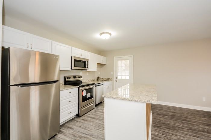 8879 Zodiac Dr - Photo 5 of 11