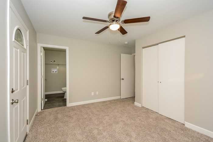 8879 Zodiac Dr - Photo 6 of 11