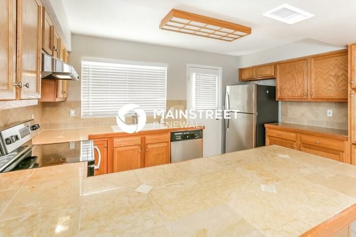 7102 W Carol Ave - Photo 7 of 16