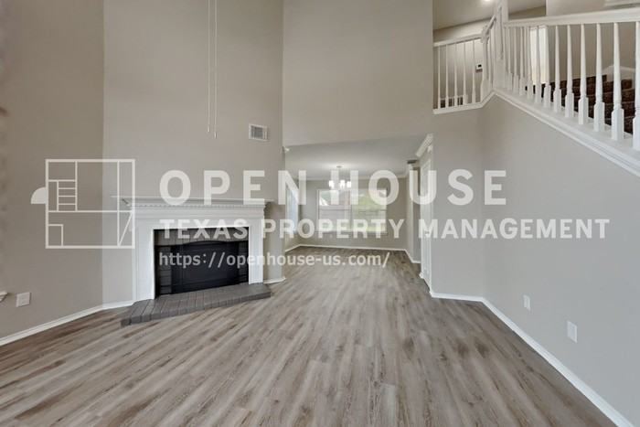16834 Scenic Gardens Dr - Photo 5 of 20