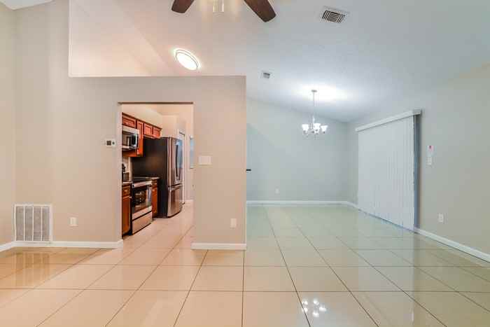 2645 Talladega Dr - Photo 5 of 16
