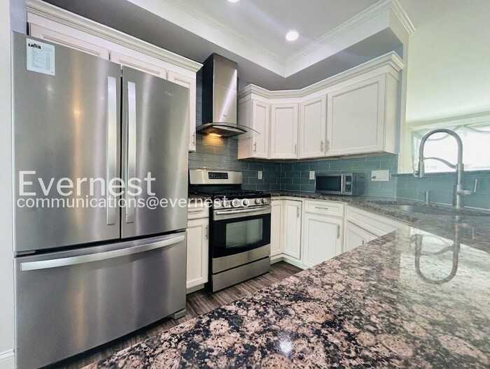 3951 Hartlake St - Photo 2 of 22