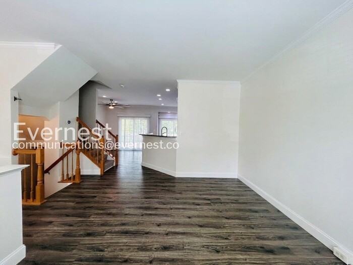 3951 Hartlake St - Photo 5 of 22