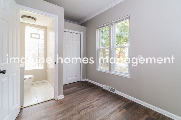 800 27th Ave Ne - Photo 7 of 14
