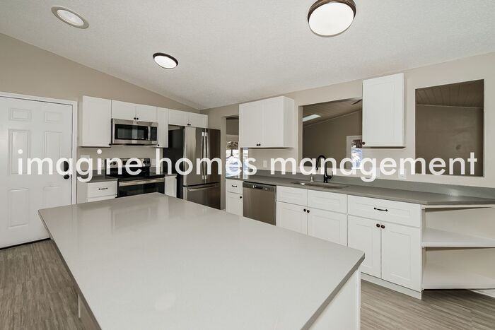 1820 Cinnabar Ct - Photo 5 of 15
