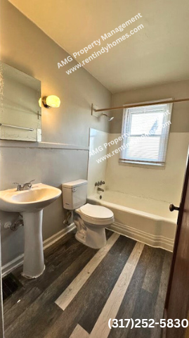 1303 N Gladstone Ave - Photo 7 of 11
