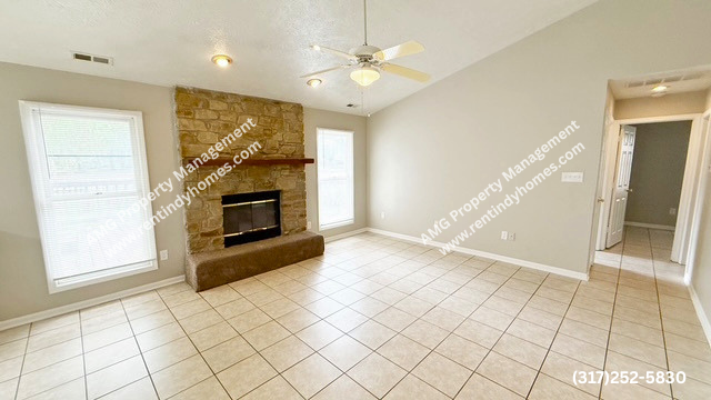 3661 Roxburgh Ct N - Photo 4 of 16