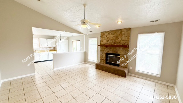 3661 Roxburgh Ct N - Photo 5 of 16
