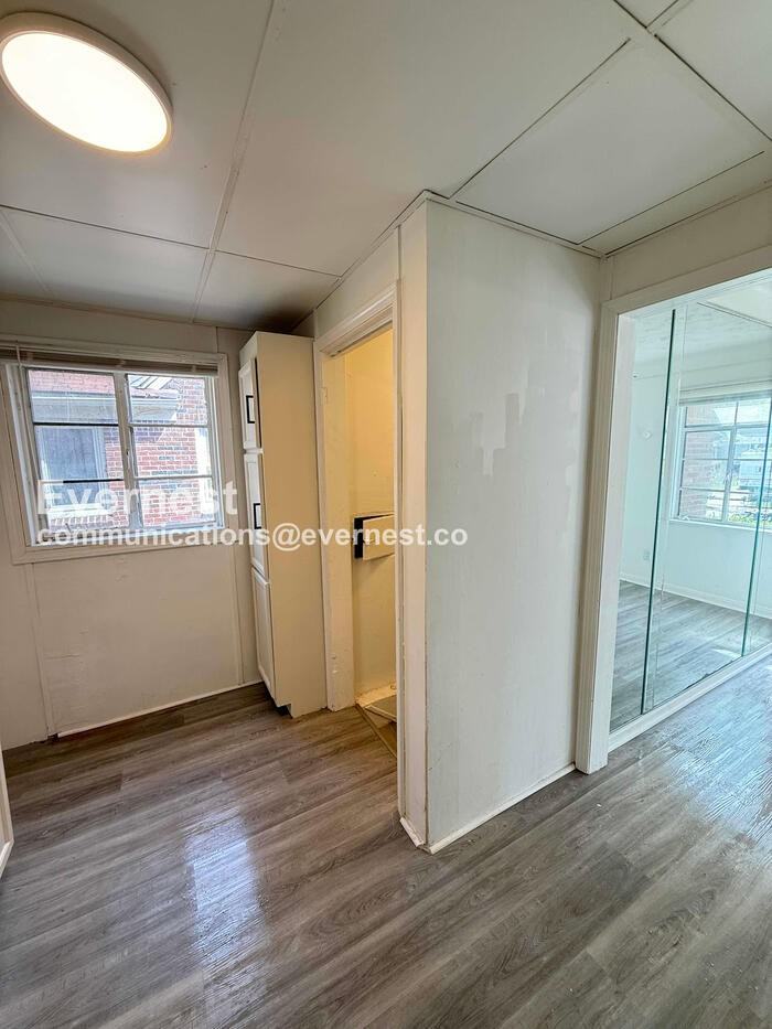 20527 Rosemont Ave - Photo 4 of 31