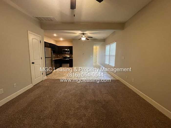 2126 Sw Timbertrace Ln - Photo 5 of 17