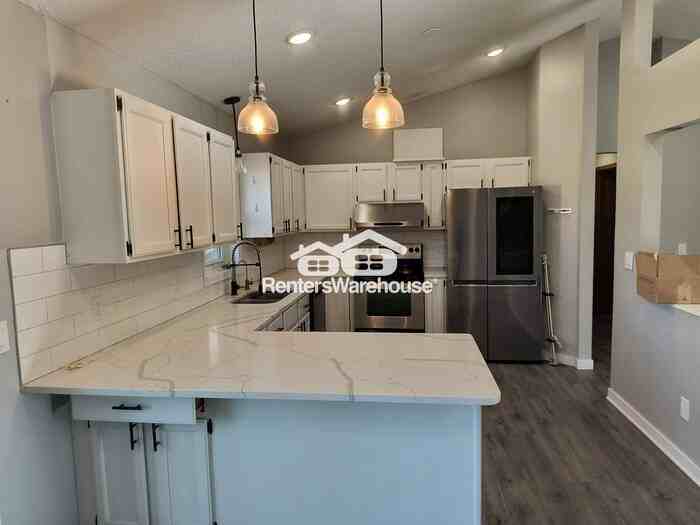 14649 Harrington Pl - Photo 2 of 46