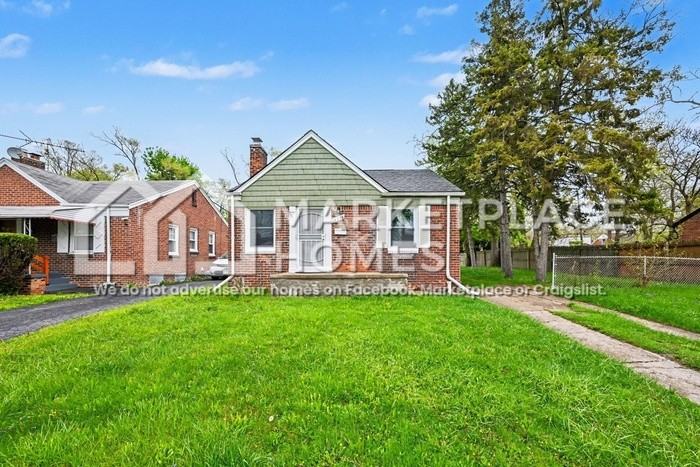 18276 Oakfield St - Photo 2 of 20