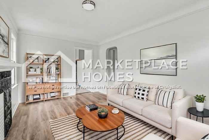 18276 Oakfield St - Photo 3 of 20