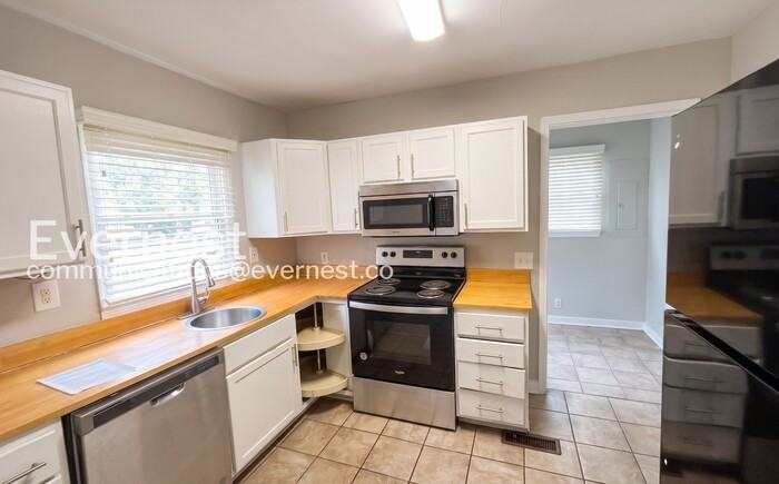 425 87th St S - Photo 2 of 13