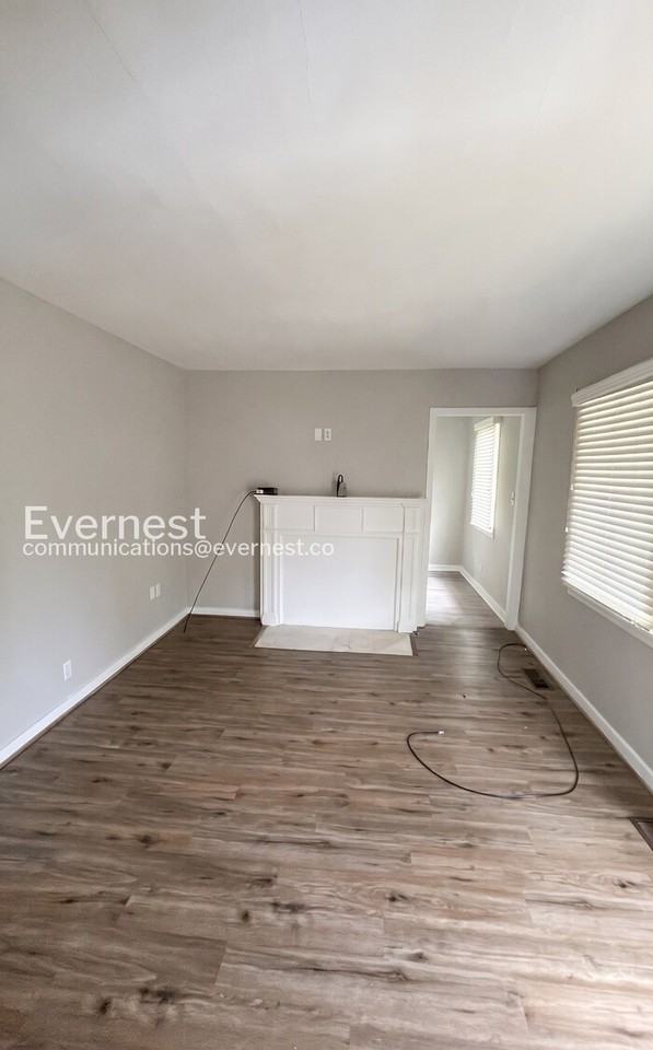 425 87th St S - Photo 3 of 13