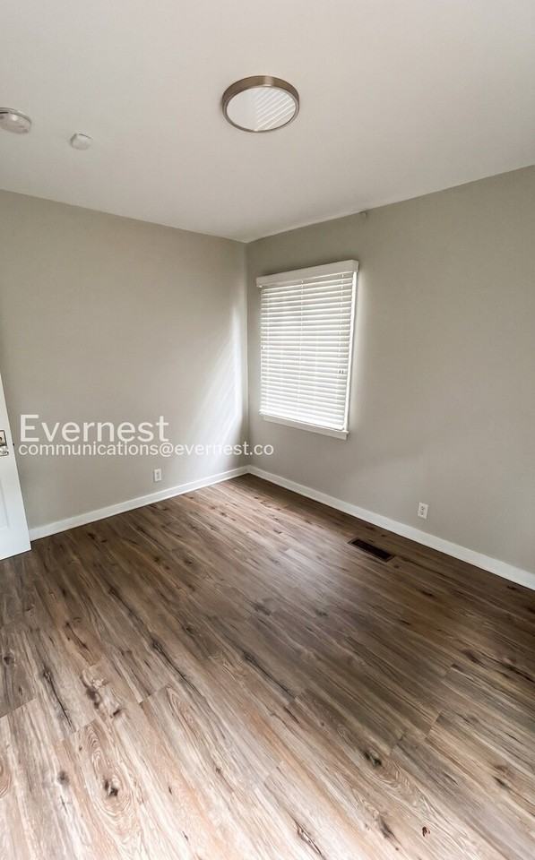 425 87th St S - Photo 7 of 13