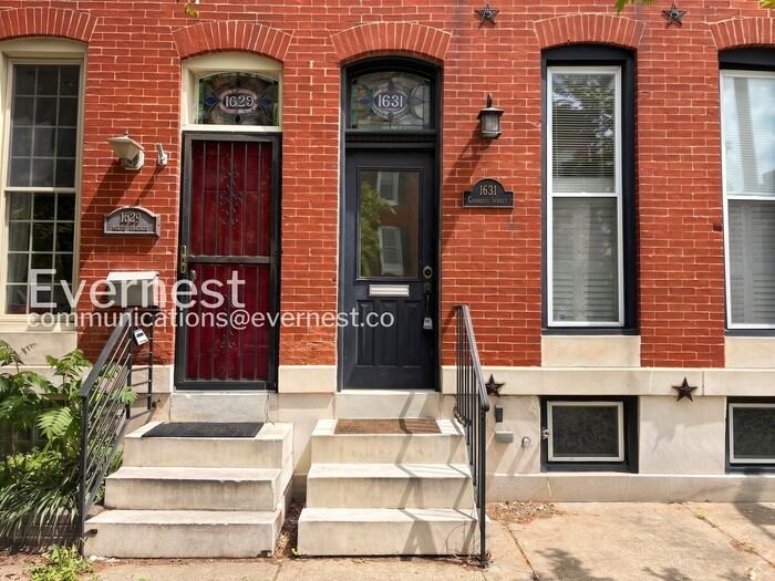 1631 S Charles St - Photo 2 of 33