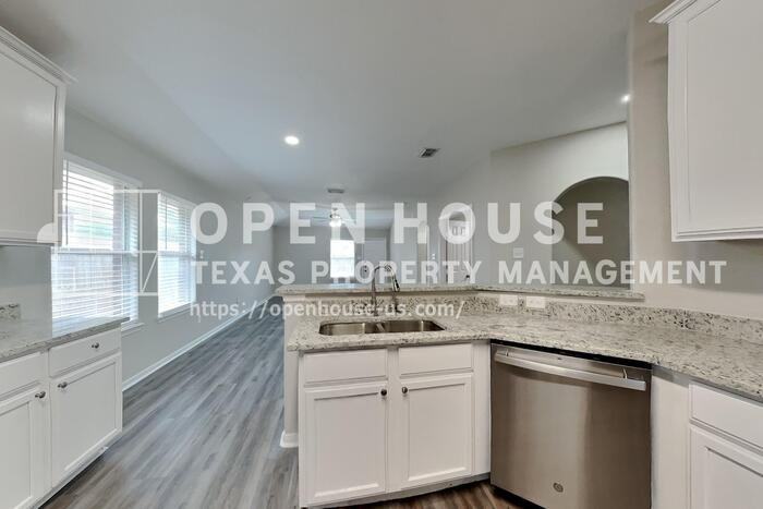 32411 Cross Spring Park Ln - Photo 7 of 22