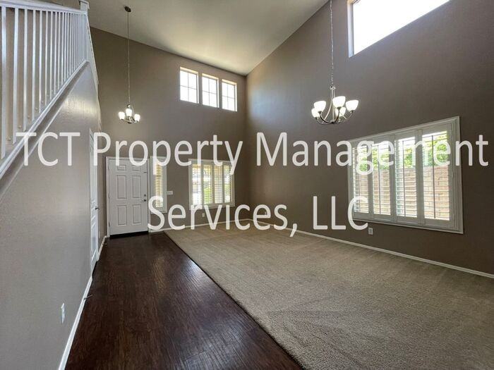 2424 W Saint Kateri Dr - Photo 2 of 18