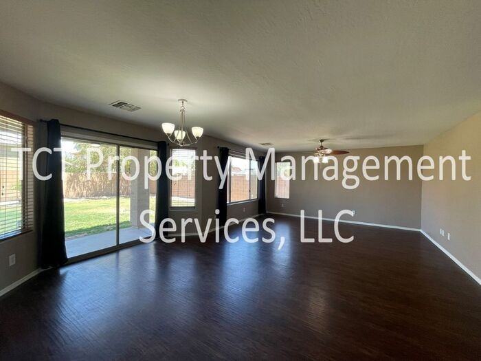 2424 W Saint Kateri Dr - Photo 5 of 18