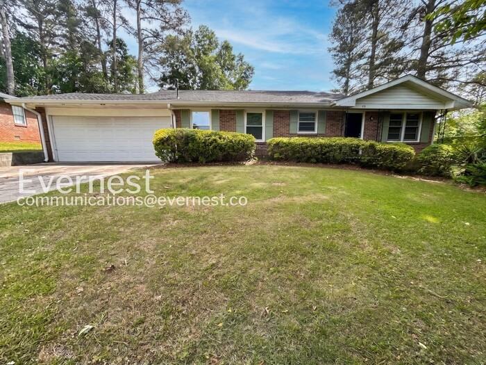 418 Center Cir Sw - Photo 2 of 30