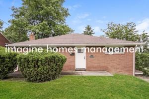 featured image of 3054 S Park Rd