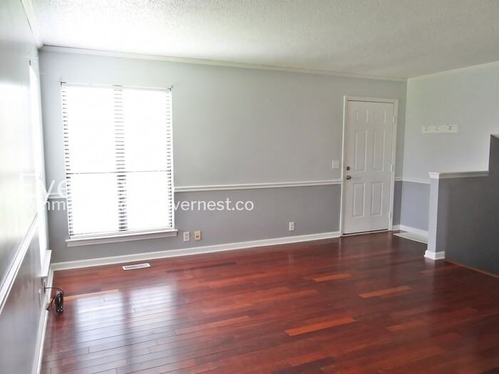 137 Jason Ct - Photo 5 of 21