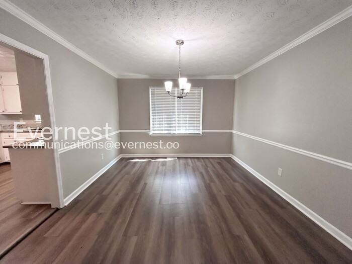 3002 Meadowsweet Trl - Photo 3 of 34