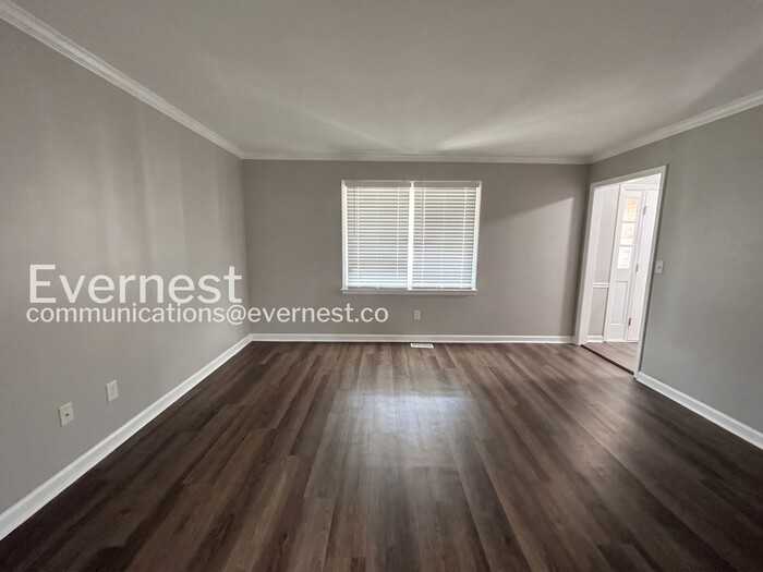 3002 Meadowsweet Trl - Photo 5 of 34