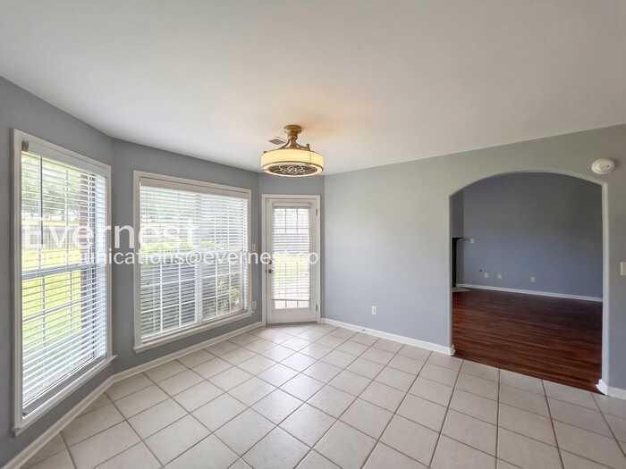 11168 Arlington Trace Dr - Photo 6 of 35