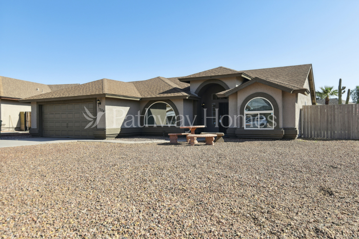 7704 W San Juan Ave - Photo 2 of 20