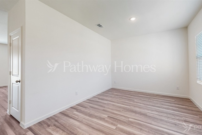 1428 Ancer Way - Photo 3 of 24