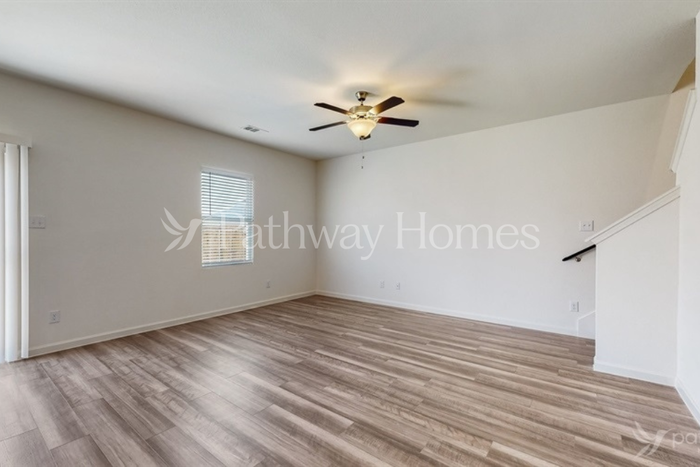 1428 Ancer Way - Photo 5 of 24