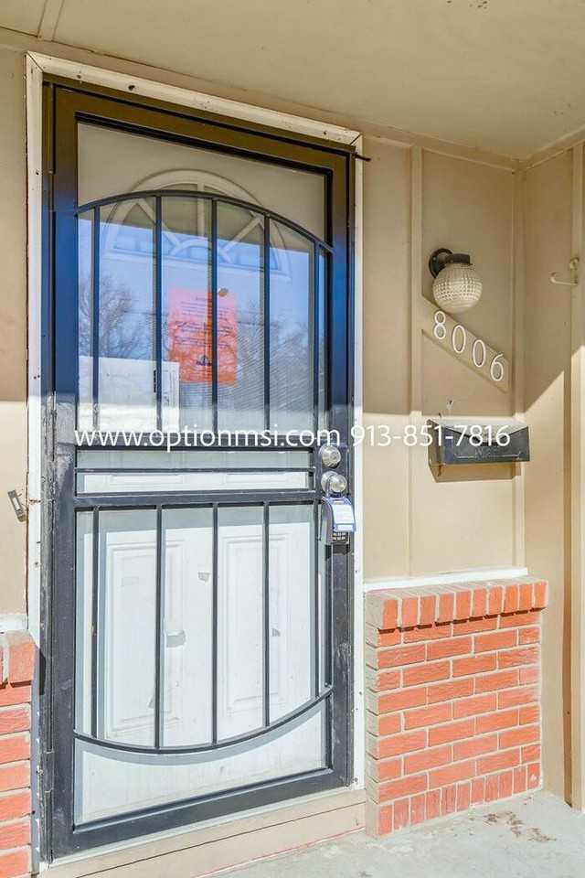 8006 E 118th Ter - Photo 3 of 30