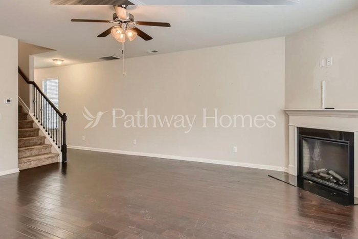 1610 Potomac Ct - Photo 7 of 17
