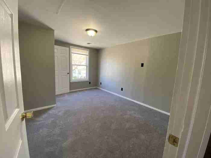 719 Alexandria St #719 - Photo 6 of 16