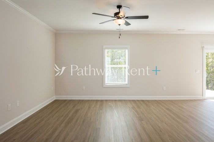 123 Wembury Ln - Photo 5 of 27