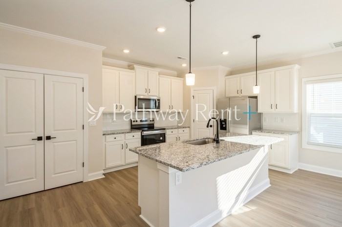 141 Adams Tree Way - Photo 5 of 25